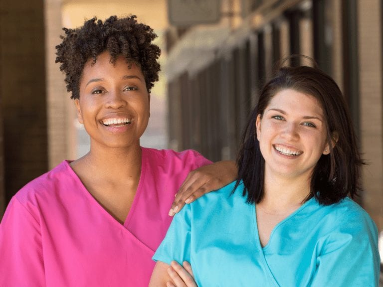 travel nurse refers a friend and gets a $500 referral bonus