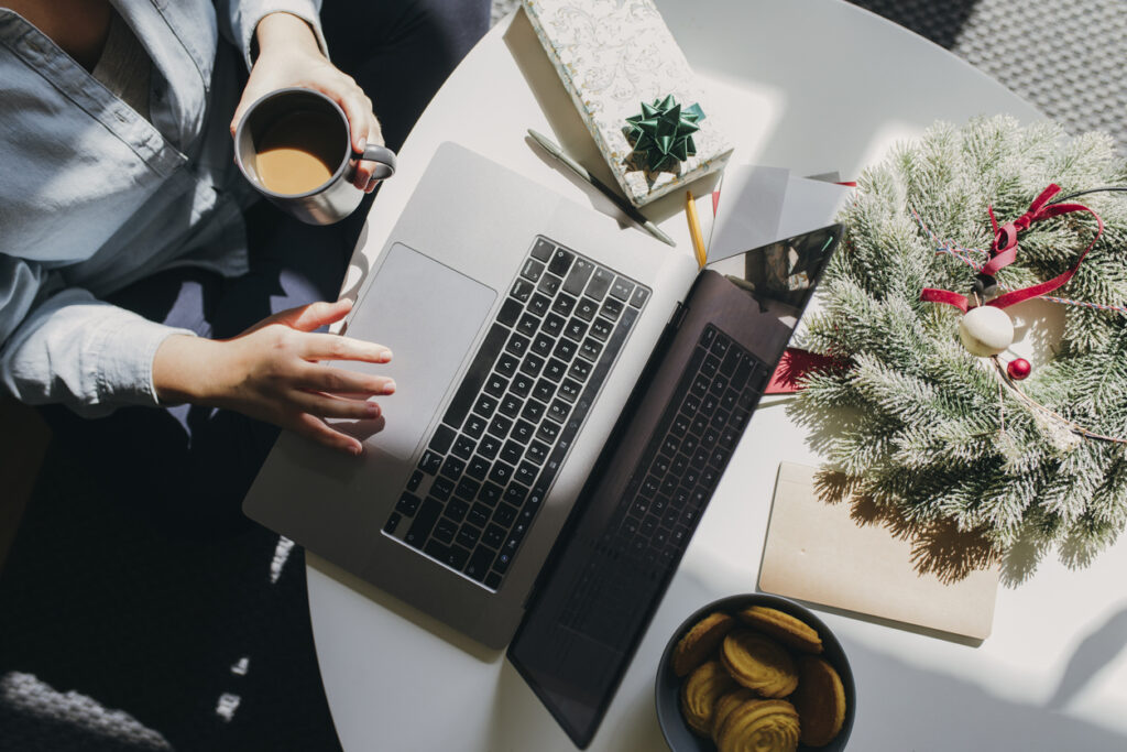 Communicating With the Loved Ones on Christmas: an Anonymous Woman Using her Laptop PC in a Christmas Setting