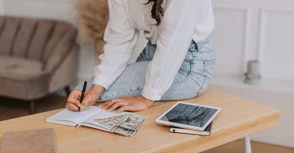 travel nurse budgeting